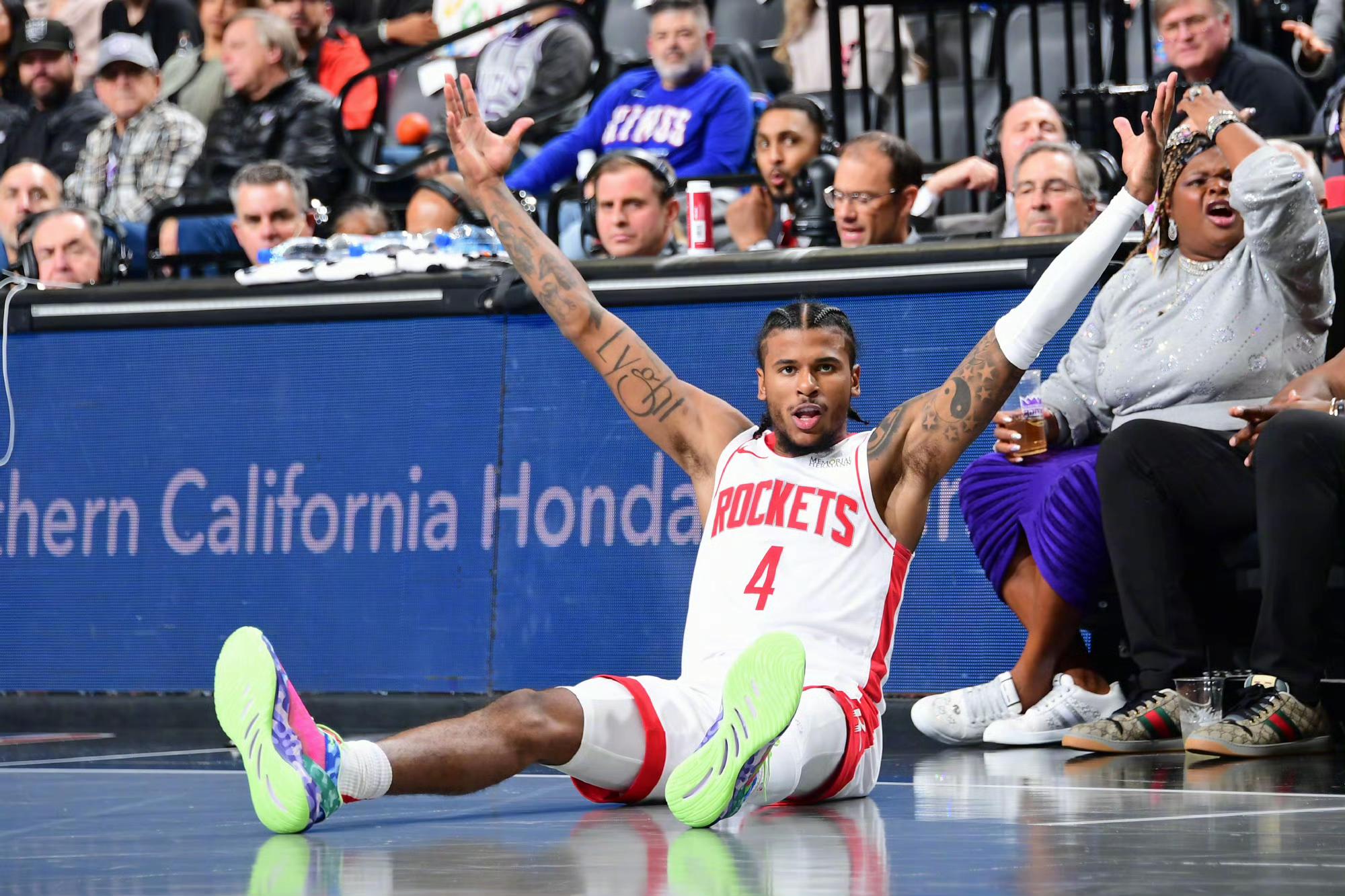 集结日突围战来临；萨克拉门托国王围绕NBA常规赛单刀错失；更衣室稳定；心理建设被强调的简单介绍