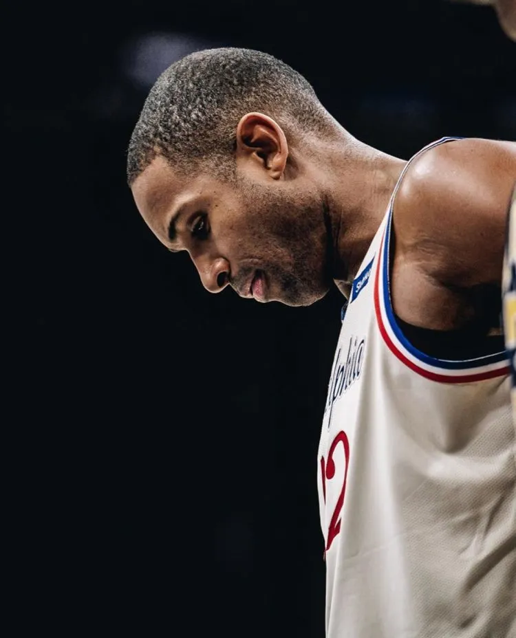 这也行？华盛顿奇才赛前扳平良机风云突变广厦男篮今晚防线松动，马赛内部会议纪要流出——赛后调整名单的简单介绍